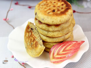 蓝莓黄豆面贴饼子的做法步骤:11