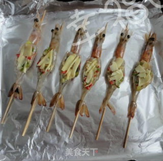 蒜蓉芝士烤虾的做法步骤:7
