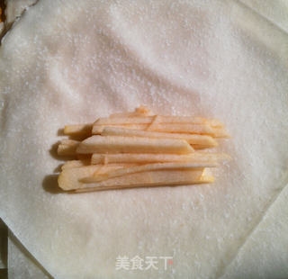 苹果丝春卷的做法步骤:4