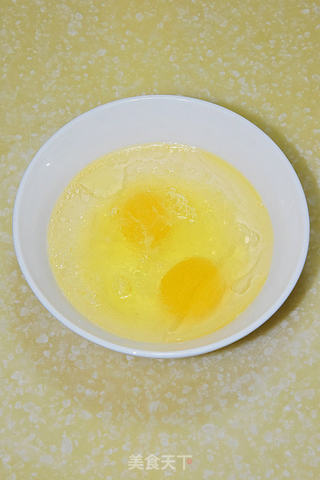 【鱼茸虾仁蒸蛋】---春节餐桌上最受孩子欢迎的菜的做法步骤:3