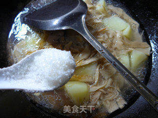 水笋烧土豆的做法步骤:8