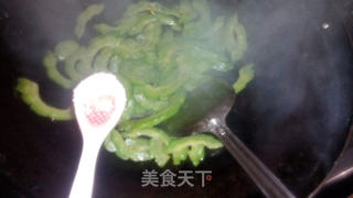 家常的滋味(五)——苦瓜煎鸡蛋的做法步骤:3