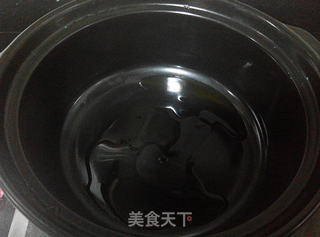 白酒煮青口的做法步骤:3