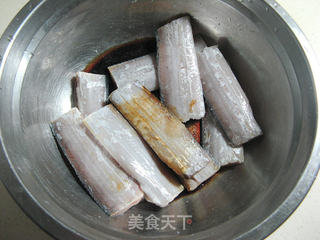 空气炸锅版炸带鱼的做法步骤:2