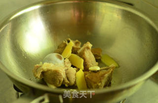 玉米烧大骨的做法步骤:5