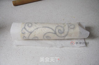 花纹戚风蛋糕卷的做法步骤:17