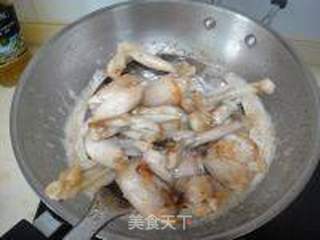香莴笋烧蛙腿的做法步骤：4