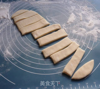 自制油条的做法步骤:4