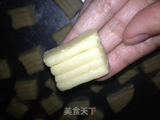 蜜三刀的做法步骤:8