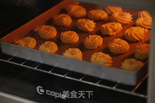 奶酪蛋白曲奇(烤箱做饼干)的做法步骤:9