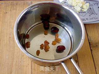 蔓越莓红枣桂圆茶的做法步骤:2