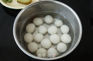 咖喱萝卜汤圆的做法步骤:3