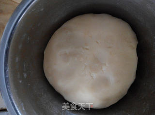 鸡蛋果酥饼的做法步骤:2
