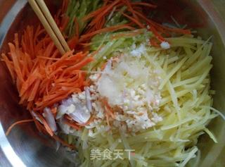 炝土豆丝的做法步骤:7