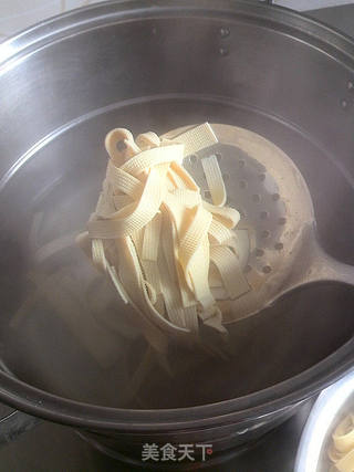韭菜炒豆皮的做法步骤:5
