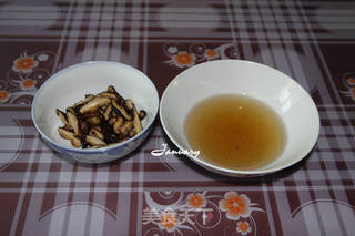 香菇麻油鸡米饭的做法步骤:3
