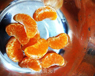 香甜什锦水果沙拉——给孩子五彩斑斓的水果美味的做法步骤:2