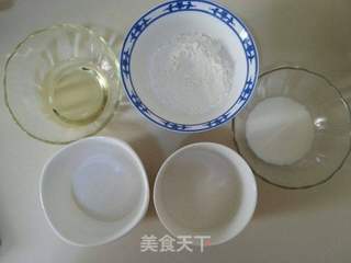 6寸戚风蛋糕的做法步骤:2