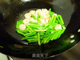 鲜虾芦笋意大利面的做法步骤:13