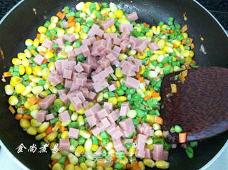 家常炒饭的做法步骤:9