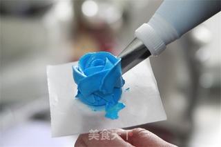 【番茄配方】蓝色妖姬芝士蛋糕——情人节花与蛋糕缺一不可的做法步骤:10