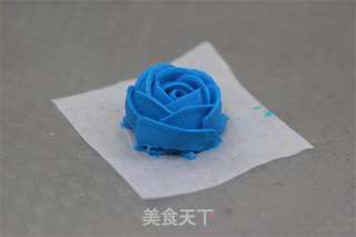 【番茄配方】蓝色妖姬芝士蛋糕——情人节花与蛋糕缺一不可的做法步骤:12