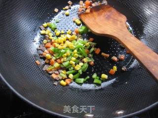 玉米牛肉炒饭的做法步骤:5
