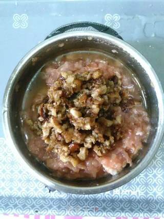 猪肉玉米蔬菜饺的做法步骤:8