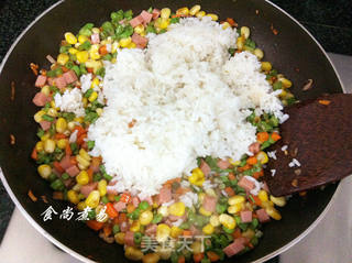 家常炒饭的做法步骤:11
