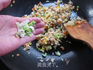玉米牛肉炒饭的做法步骤:8