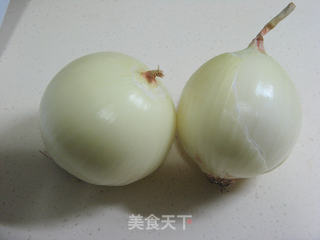猪肉洋葱肉龙的做法步骤:3
