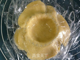 草莓圣诞老人塔的做法步骤:9