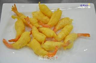 金丝沙拉凤尾虾的做法步骤:11