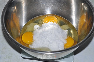 向日葵纸杯蛋糕的做法步骤:2