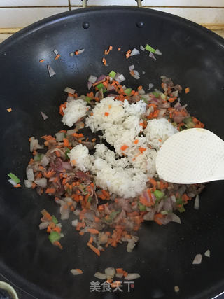 泰式酱油炒牛肉饭的做法步骤:4