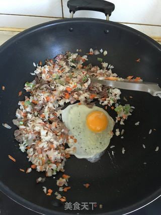 泰式酱油炒牛肉饭的做法步骤:6