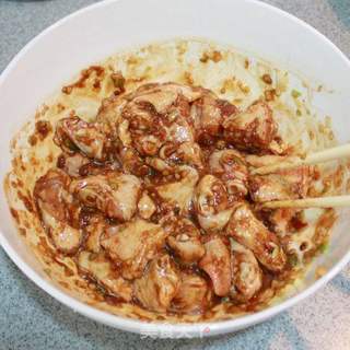 咸香软糯的美食-----糯米扣鸡的做法步骤:4