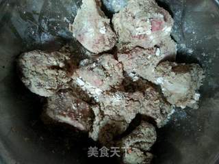 糖醋排骨的做法步骤:2