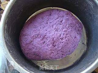 紫薯花卷的做法步骤:3