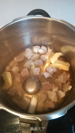牛腩红烧蔬菜的做法步骤:4