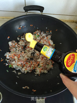 泰式酱油炒牛肉饭的做法步骤:5