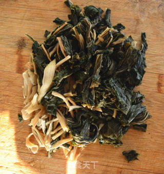 红豆菜干猪骨汤的做法步骤:5