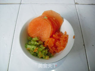 鸡肉蔬菜丸子的做法步骤:2