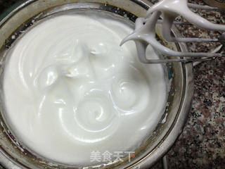 黑芝麻红薯蛋糕卷的做法步骤:7