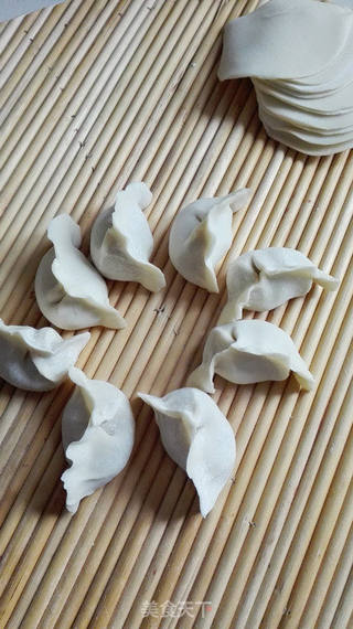 白菜猪肉水饺的做法步骤:13