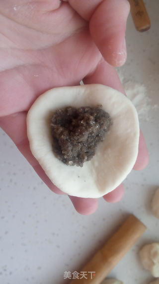十八褶的酥子包的做法步骤:16