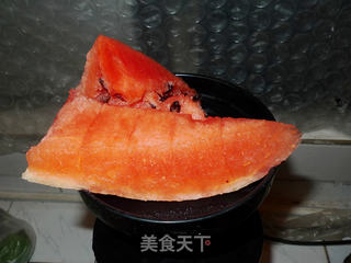 西瓜汁的做法步骤:2