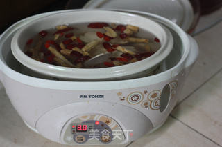 鲜鲍鱼瘦肉汤的做法步骤:6