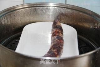 豌豆炒腊肠的做法步骤:2