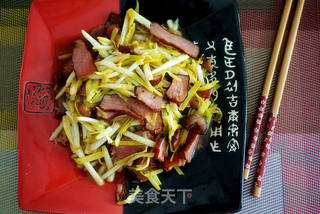 腊肉炒韭黄的做法步骤:7